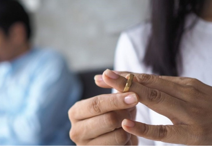 طلاق-خلع-چیست-و-چه-ویژگی-هایی-دارد؟