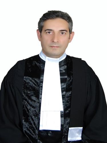 جناب-آقای-رضا-قنادی-مراغه-وکیل-پایه-یک-دادگستری