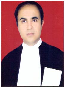 جناب-آقای-مسلم-روئین-وکیل-پایه-یک-دادگستری