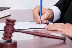 نظر-کارشناسی-چقدر-در-تصمیم-دادگاه-موثر-است؟