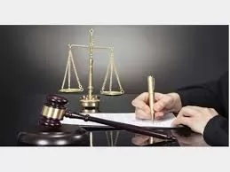 کاظمی-مرکز-مشاوران-و-کانون-وکلا-باید-با-هم-مباحث-حقوقی-را-پیگیری-کنند