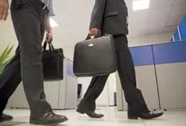 هر-آن-چیزی-که-باید-درباره-بازخرید-خدمت-بدانید